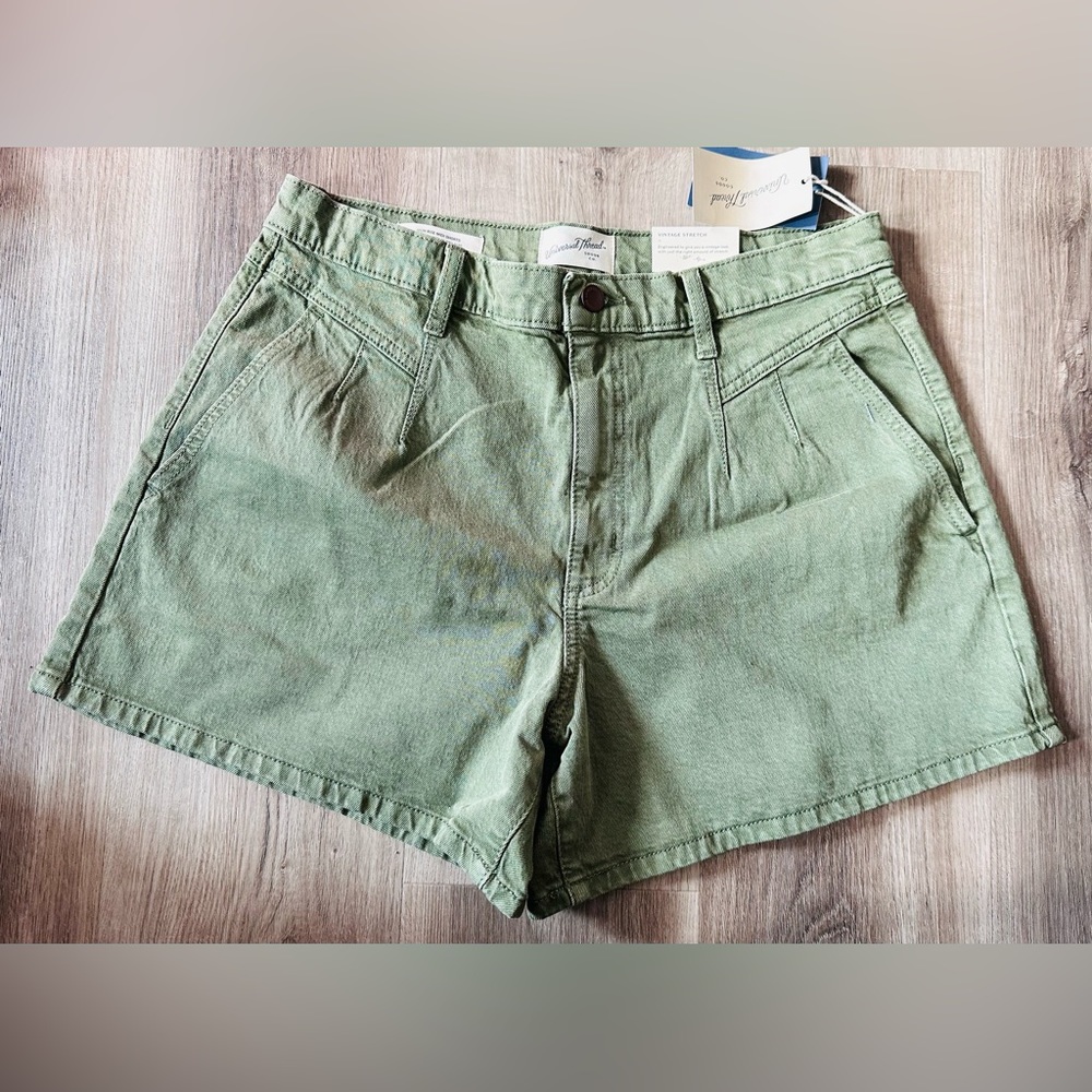 Universal Thread Shorts